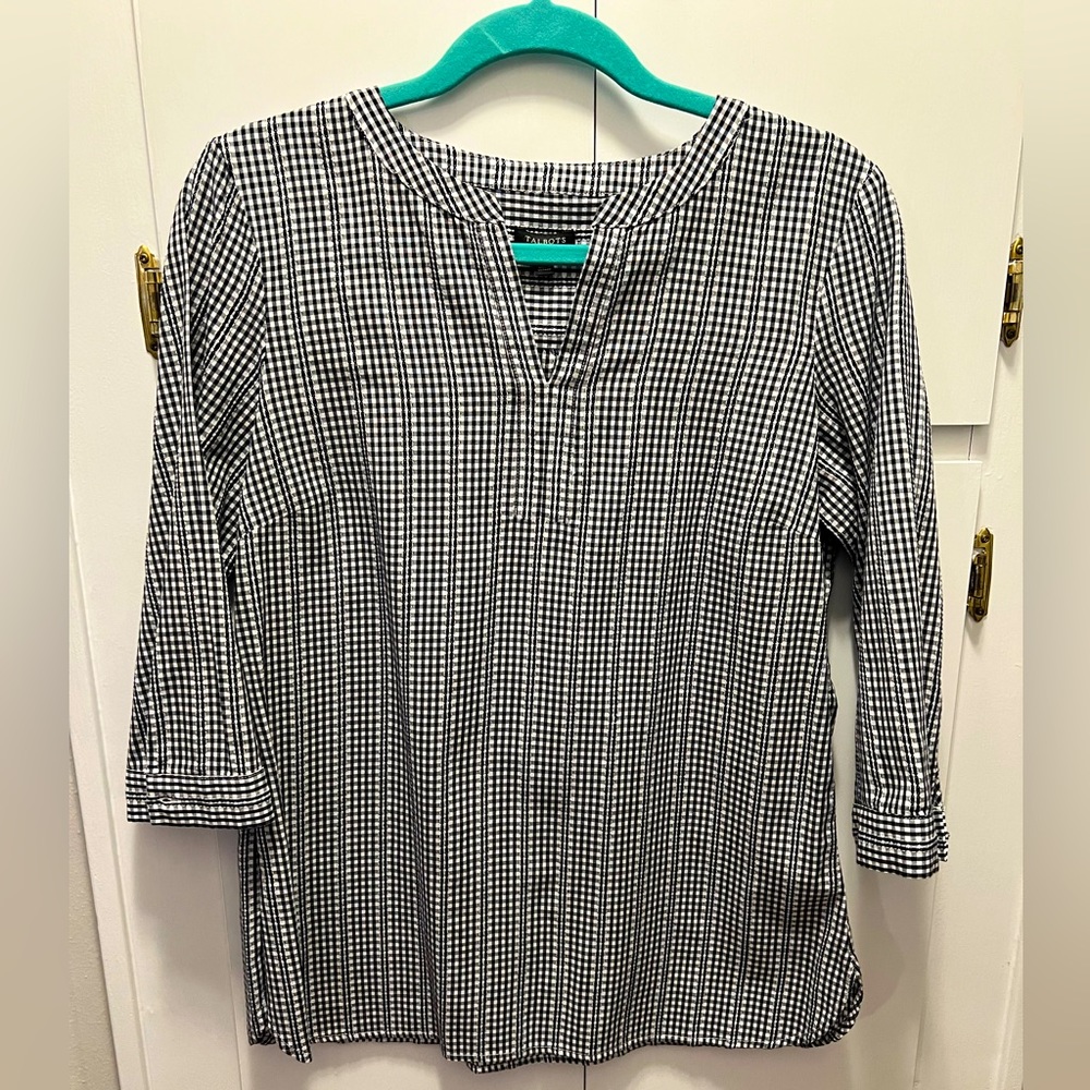 Talbots 3/4 sleeve black and white tunic. Like new!
